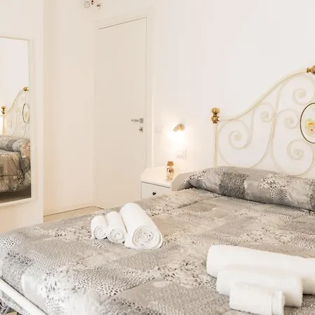 Residenza Del Barone Luxury House - Pula, Sardegna * פולה